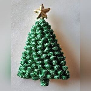 Vintage American Christmas Tree Pin Brooch in a Sparkling Green Glittery Finish